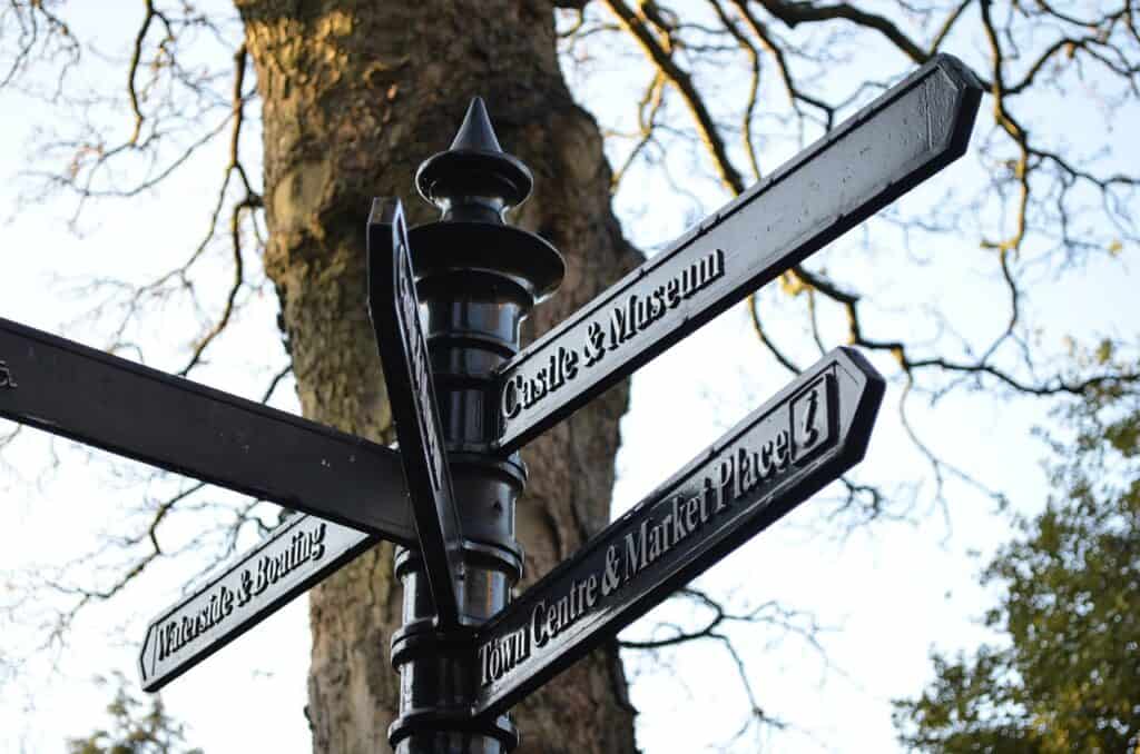 signpost, directional, direction-20032.jpg