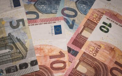 money, euro, banknotes-4126693.jpg