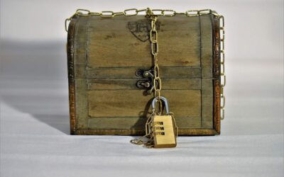 treasure chest, chain, castle-3005312.jpg